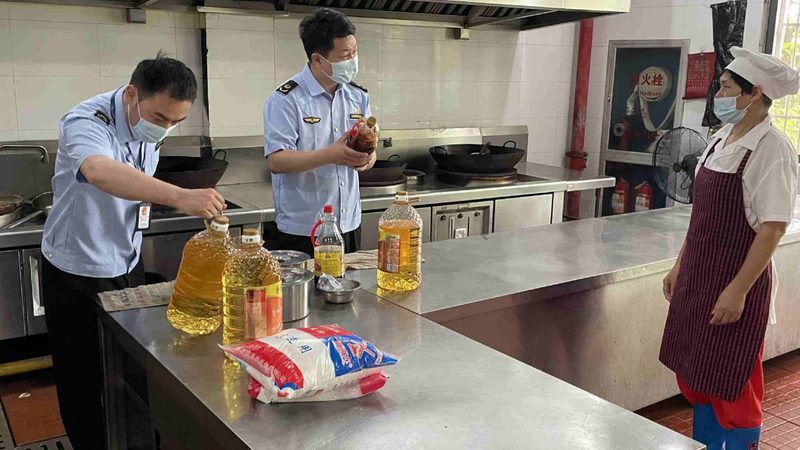 休闲零食批发加盟，你了解这些条件吗？**